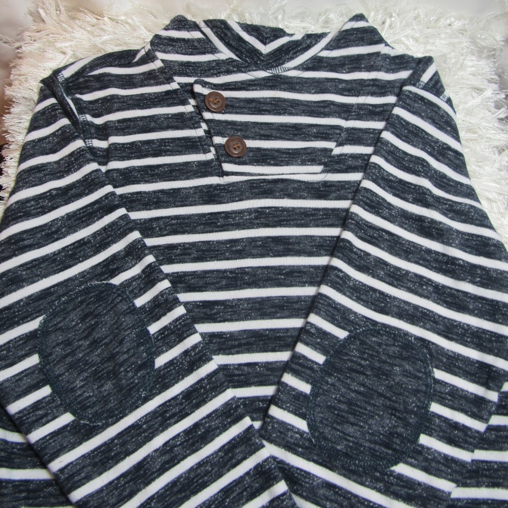 Univibe Striped Button Pullover
